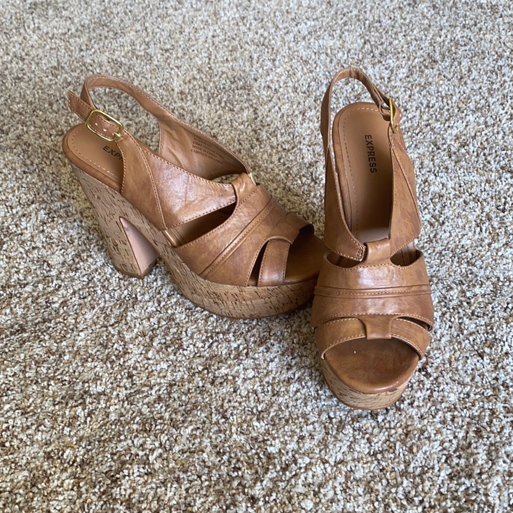 Express heels